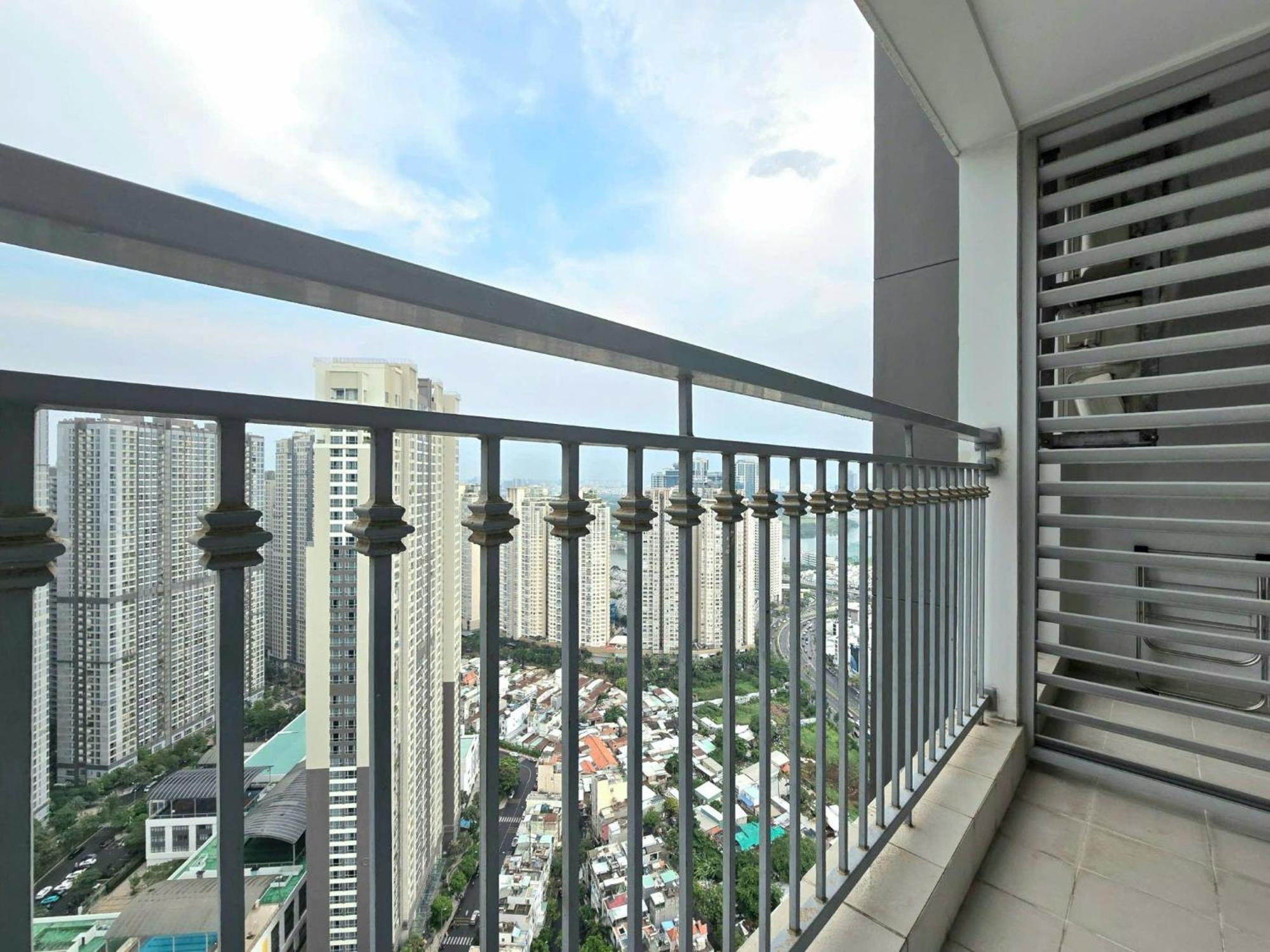 Vinhome Park Căn hộ *